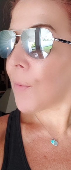 Kate Spade Bethann sunglasses w/ FREE case! - Picture 6 of 6